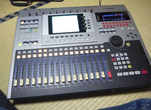 aw4416_03.jpg