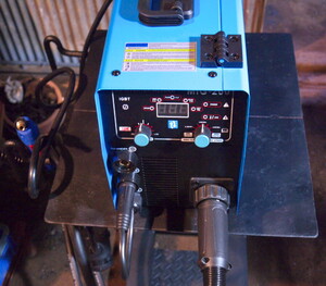 welder_s7_MIG200_18.jpg